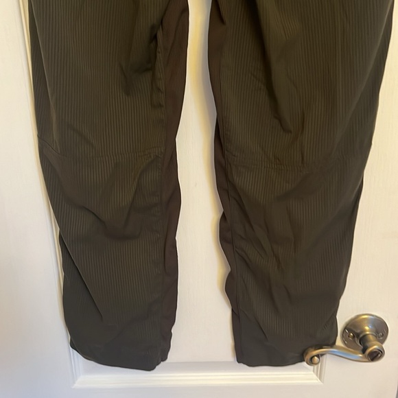 Lululemon Dance Studio Mid-Rise Cropped Pant - Picture 8 of 10